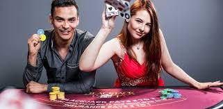 Kartu fitur horaspoker dengan ikon biru